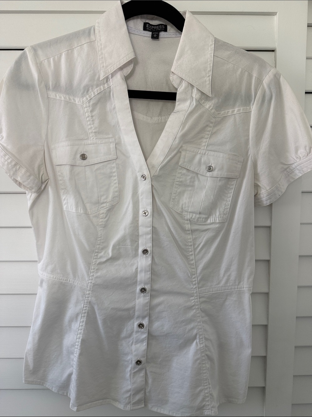 Express Essential Stretch White Short-Sleeve Fitted Button-Down Shirt